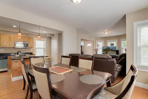 6 Staples Ave, Everett, MA 02149 photo 2