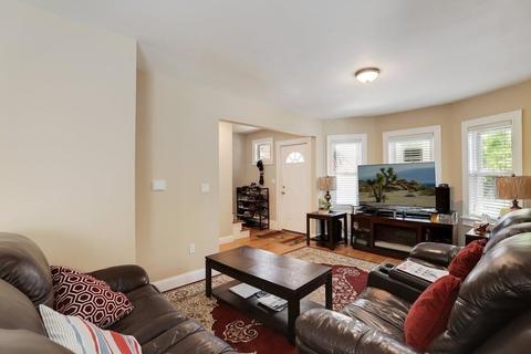 6 Staples Ave, Everett, MA 02149 photo 8