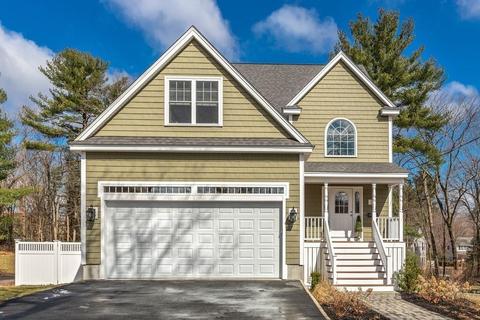28 Thorndike St, Reading, MA 01867 photo 2