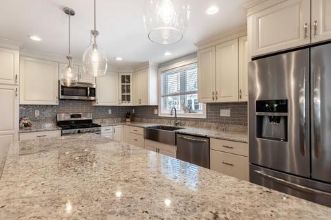 28 Thorndike St, Reading, MA 01867 photo 17