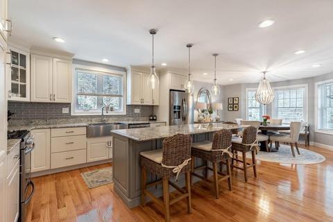 28 Thorndike St, Reading, MA 01867 photo 15