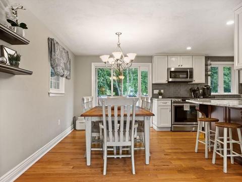 41 Burning Tree Rd, Natick, MA 01760 photo 6