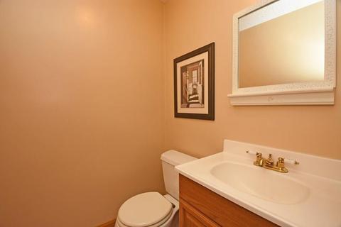 8 Corinth Dr, Worcester, MA 01606 photo 25