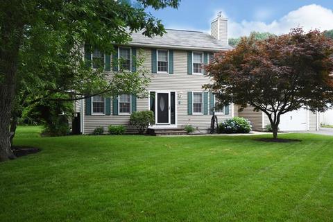 8 Corinth Dr, Worcester, MA 01606 photo 1