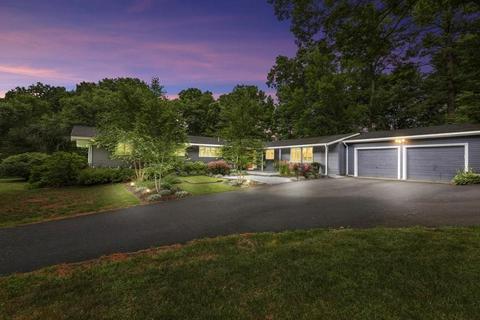 53 Main St, Dover, MA 02030 photo 3