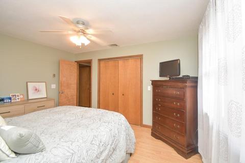55 Wing St, Springfield, MA 01151 photo 6