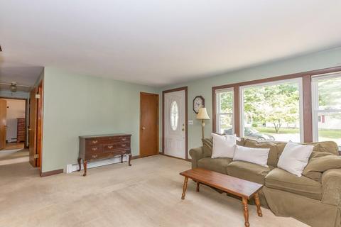 23 Pine Ridge Dr, Ayer, MA 01432 photo 5