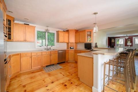 451 Gardner St, Hingham, MA 02043 photo 10