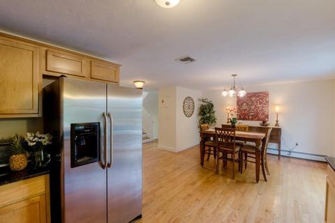 38 Pine Hill Rd, Worcester, MA 01604 photo 11
