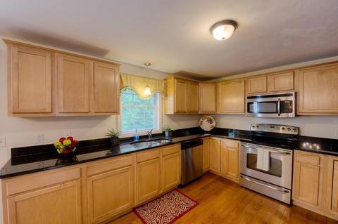 38 Pine Hill Rd, Worcester, MA 01604 photo 7