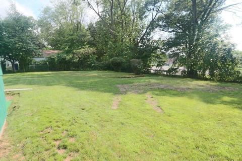 76 Jonquil Dr, Springfield, MA 01119 photo 10