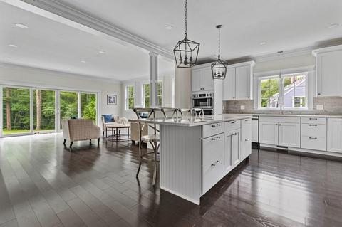 98 Cushing St, Hingham, MA 02043 photo 2