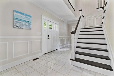 98 Cushing St, Hingham, MA 02043 photo 15