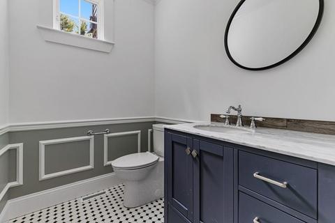 98 Cushing St, Hingham, MA 02043 photo 13