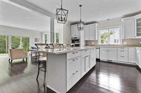 98 Cushing St, Hingham, MA 02043 photo 4