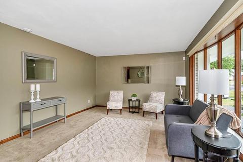 167 Roy St, Springfield, MA 01104 photo 3