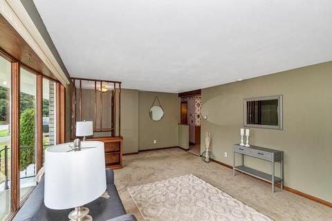 167 Roy St, Springfield, MA 01104 photo 4