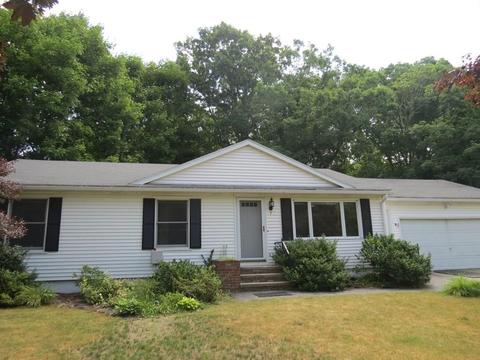 7 Juniper Ln, Webster, MA 01570 photo 2