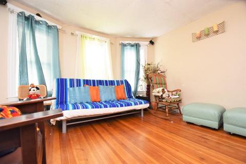 84 Vernal St, Everett, MA 02149 photo 6