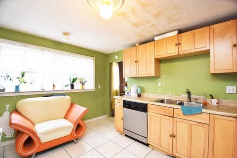 84 Vernal St, Everett, MA 02149 photo 5