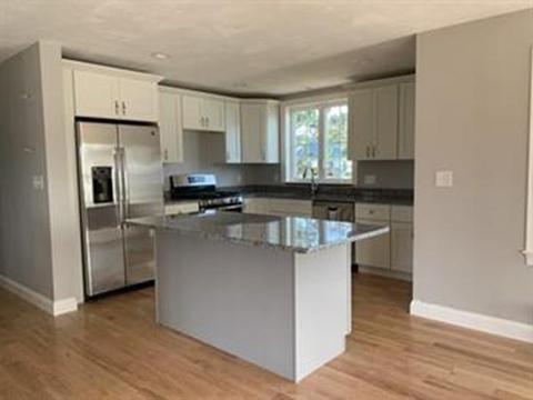 78 High St, Upton, MA 01568 photo 2