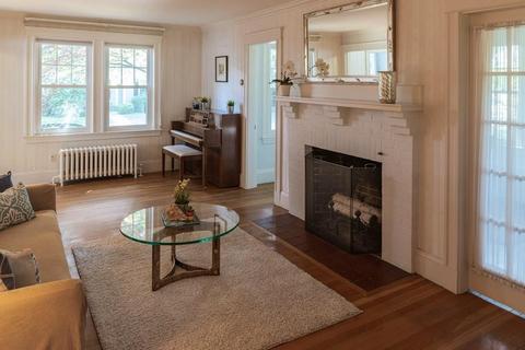 4 Thompson Rd, Marblehead, MA 01945 photo 5