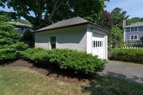 4 Thompson Rd, Marblehead, MA 01945 photo 3