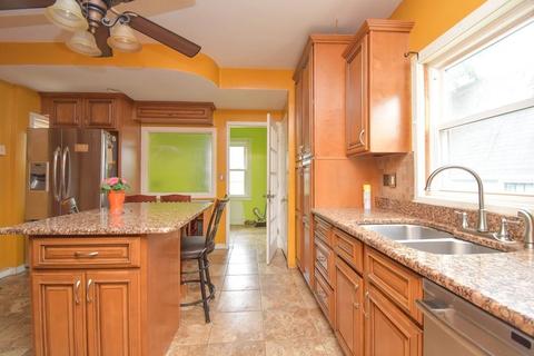 141 Oak St, Springfield, MA 01109 photo 15