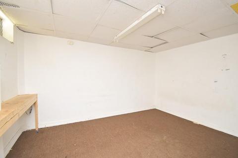 141 Oak St, Springfield, MA 01109 photo 35