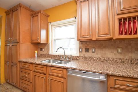 141 Oak St, Springfield, MA 01109 photo 14