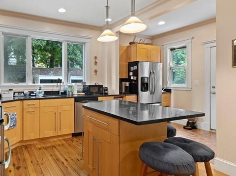25 Bartlett Cres #1, Brookline, MA 02446 photo 11