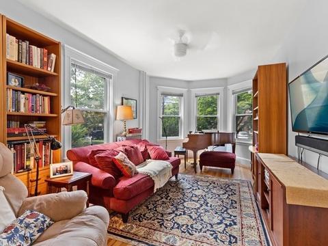 25 Bartlett Cres #1, Brookline, MA 02446 photo 6