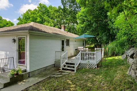 54 Manhattan, Worcester, MA 01602 photo 3