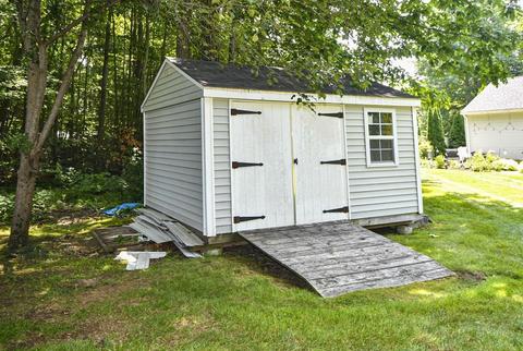 29 Spindle Tree Ln, Amesbury, MA 01913 photo 37