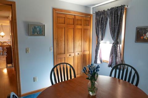 79 Amos Dr, Springfield, MA 01118 photo 16