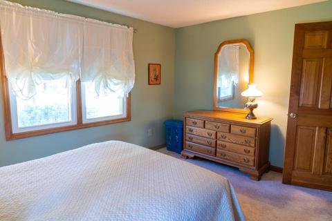 79 Amos Dr, Springfield, MA 01118 photo 13