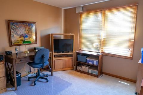 79 Amos Dr, Springfield, MA 01118 photo 14
