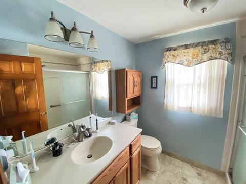 79 Amos Dr, Springfield, MA 01118 photo 18