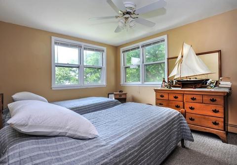 45 Roosevelt Ave, Hull, MA 02045 photo 11
