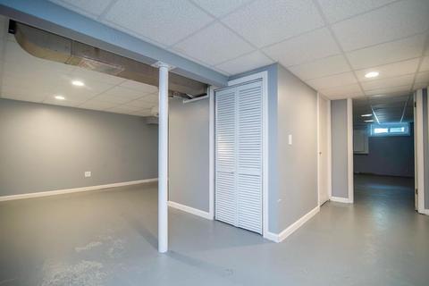64 Roosevelt Ter, Springfield, MA 01109 photo 26