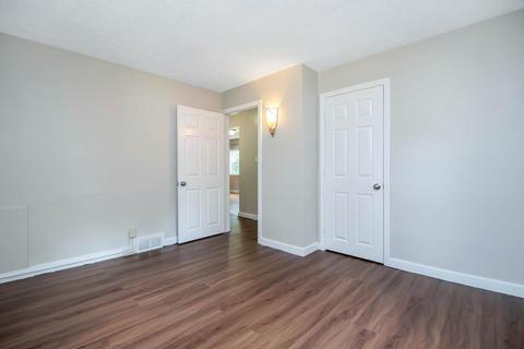 64 Roosevelt Ter, Springfield, MA 01109 photo 8