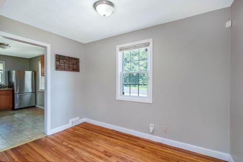 64 Roosevelt Ter, Springfield, MA 01109 photo 14