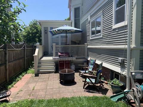 76 Spruceland Ave, Springfield, MA 01108 photo 4