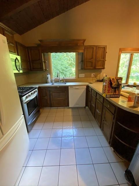 355 Pearl St, Reading, MA 01867 photo 5