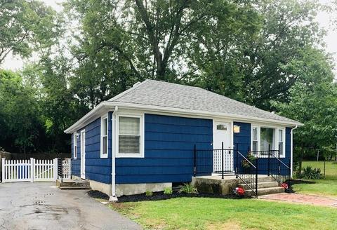 57 Granger St, Springfield, MA 01119 photo 3