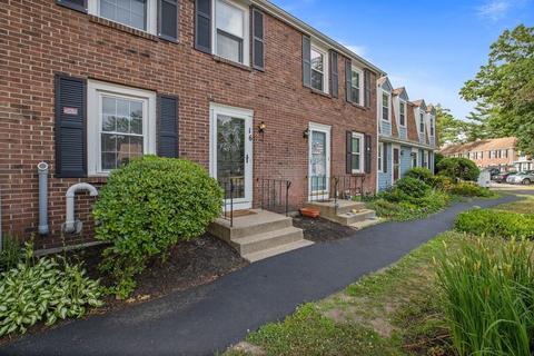 848 Plain St #16, Marshfield, MA 02050 photo 2