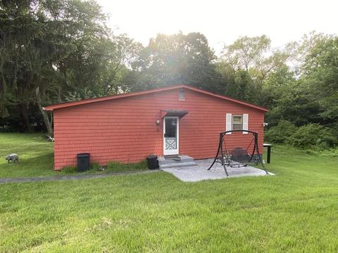 136 Hackett, Attleboro, MA 02703 photo 2