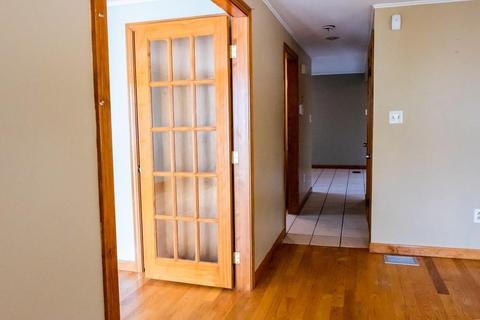 1507 Locust St, Fall River, MA 02723 photo 9