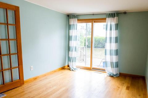 1507 Locust St, Fall River, MA 02723 photo 7