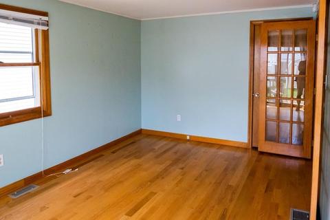 1507 Locust St, Fall River, MA 02723 photo 8